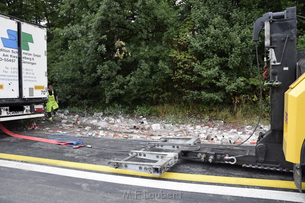 Schwerer VU A 3 Rich Oberhausen Hoehe AK Leverkusen P453.JPG - Miklos Laubert